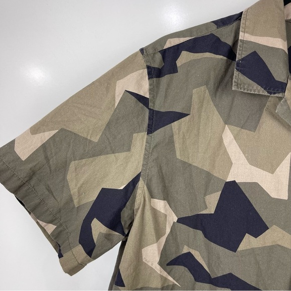 Rag & Bone Avery Vacation Shirt Short Sleeve Camo Button Front Size Medium - Picture 4 of 9